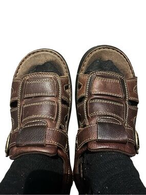 Hush Puppies men's size 12 open toe leather upper and insole brown adjustable